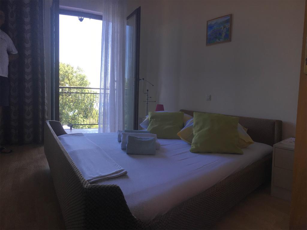 לובראן Guesthouse Villa Manda מראה חיצוני תמונה